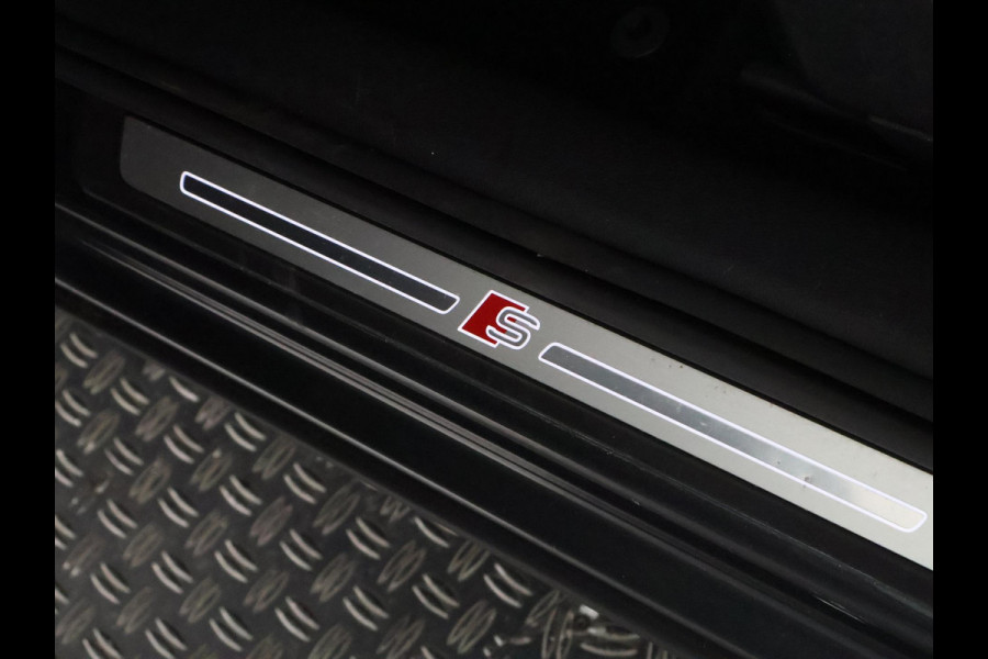 Audi Q2 30 TFSI S Edition | Digitale Cockpit | Stoel Verwarming | Achteruitrij Camera |