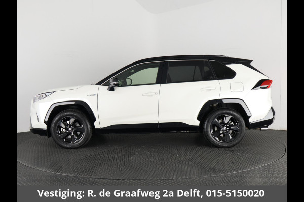 Toyota RAV4 2.5 Hybrid AWD Bi-Tone | 1650 KG trekgewicht | Trekhaak | Parkeersensoren | Apple Carplay & AndroidAUTO | Adapt.Cruise Control |