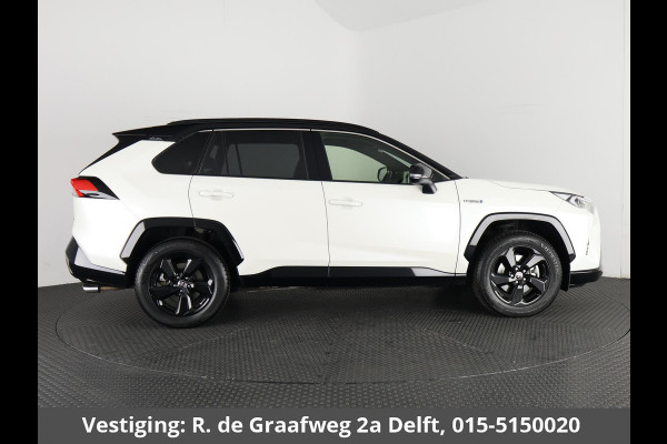Toyota RAV4 2.5 Hybrid AWD Bi-Tone | 1650 KG trekgewicht | Trekhaak | Parkeersensoren | Apple Carplay & AndroidAUTO | Adapt.Cruise Control |