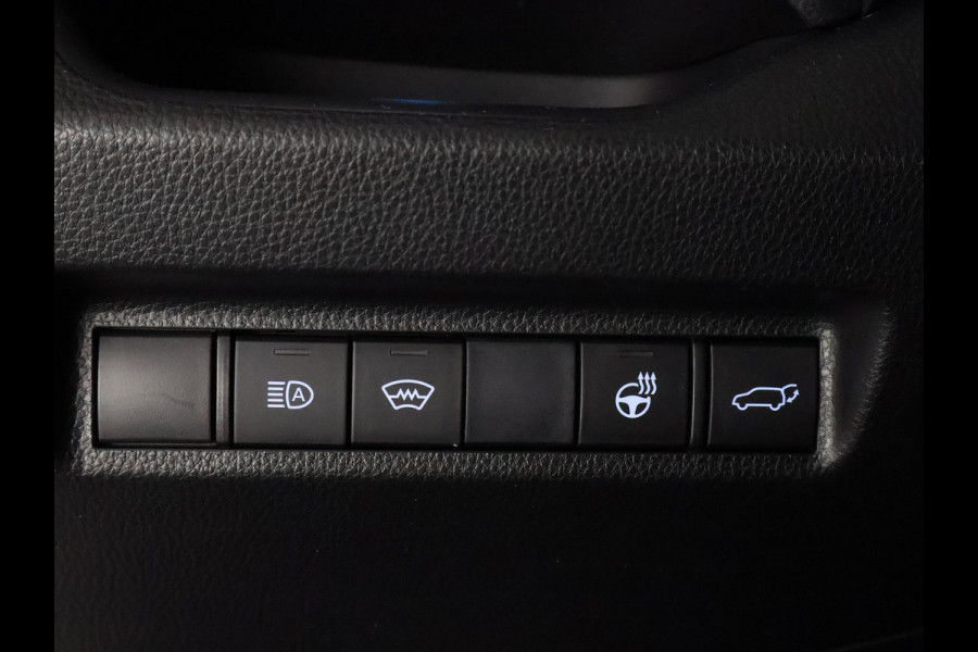 Toyota RAV4 2.5 Hybrid AWD Bi-Tone | 1650 KG trekgewicht | Trekhaak | Parkeersensoren | Apple Carplay & AndroidAUTO | Adapt.Cruise Control |
