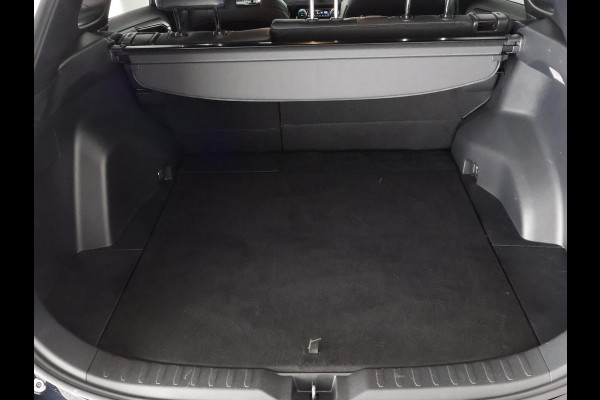 Toyota RAV4 2.5 Hybrid AWD Bi-Tone | 1650 KG trekgewicht | Trekhaak | Parkeersensoren | Apple Carplay & AndroidAUTO | Adapt.Cruise Control |