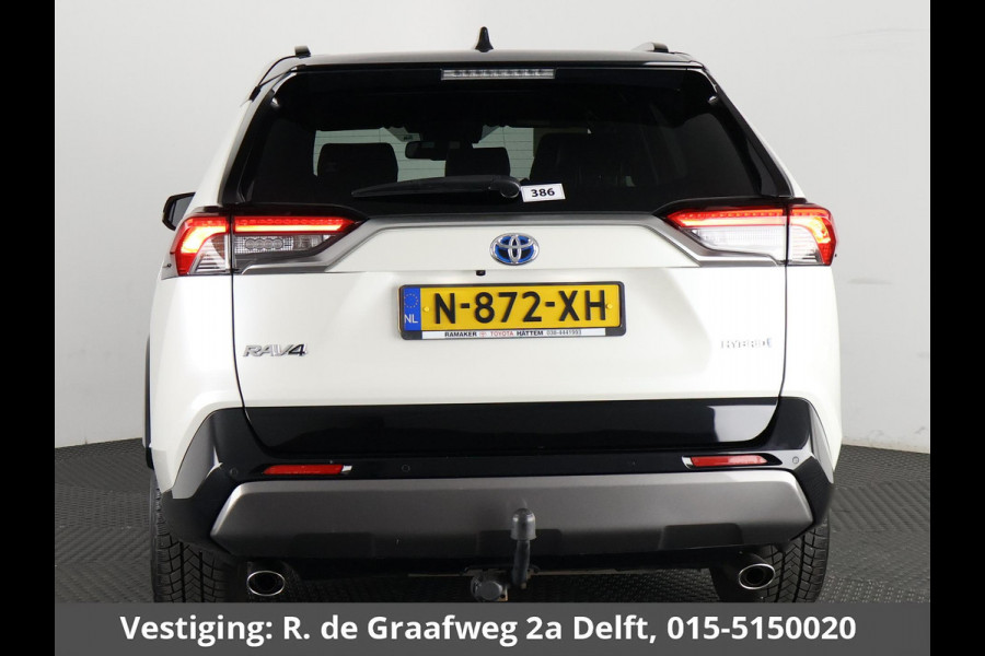 Toyota RAV4 2.5 Hybrid AWD Bi-Tone | 1650 KG trekgewicht | Trekhaak | Parkeersensoren | Apple Carplay & AndroidAUTO | Adapt.Cruise Control |