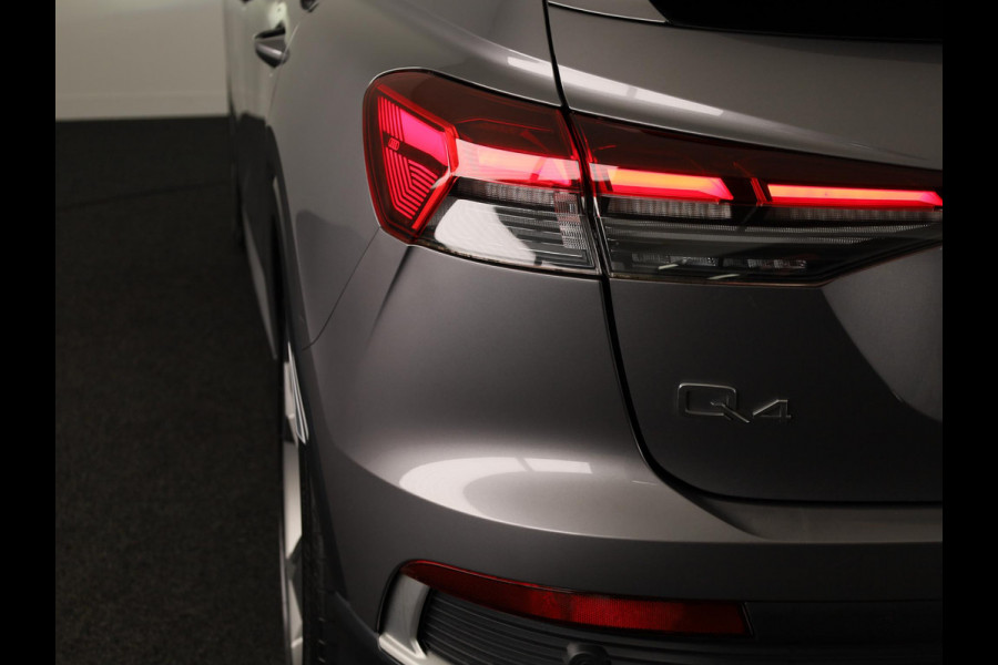 Audi Q4 Sportback e-tron 50 quattro S edition 77 kWh 299pk | SOH 94% | Panoramadak | Matrix | Sonos Audio 21 inch Lichtmetalen velgen | Sportstoelen |