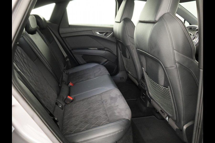 Audi Q4 Sportback e-tron 50 quattro S edition 77 kWh 299pk | SOH 94% | Panoramadak | Matrix | Sonos Audio 21 inch Lichtmetalen velgen | Sportstoelen |
