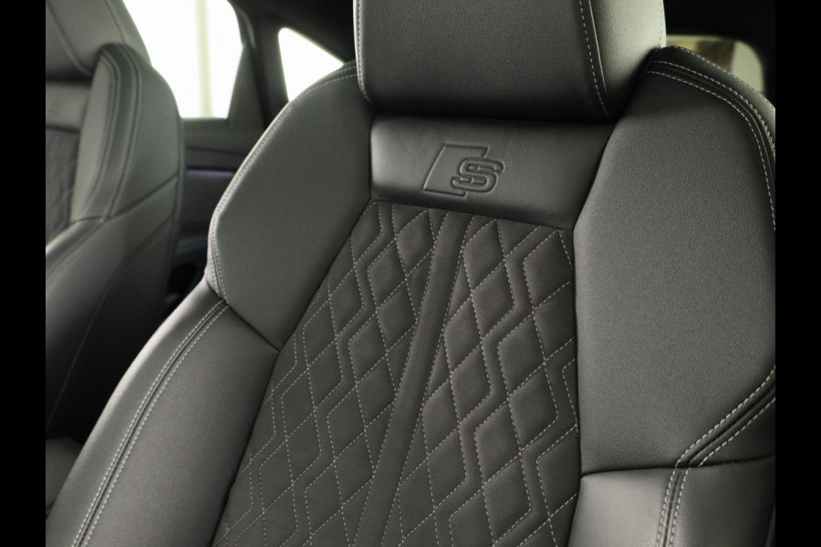 Audi Q4 Sportback e-tron 50 quattro S edition 77 kWh 299pk | SOH 94% | Panoramadak | Matrix | Sonos Audio 21 inch Lichtmetalen velgen | Sportstoelen |