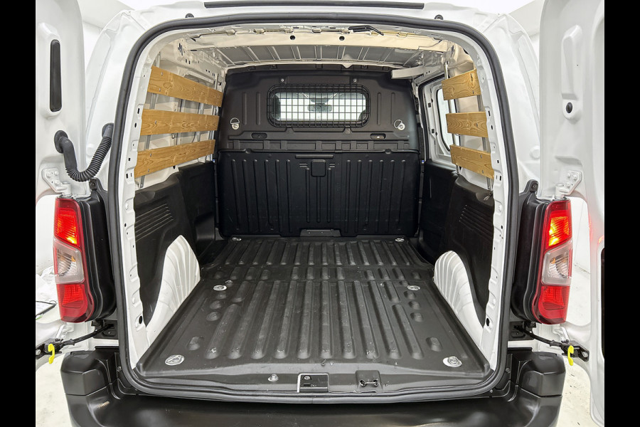 Peugeot Partner 1.2 Benzine 111PK Euro6 Premium / Airco / Navigatie / Cruise-ctr. / Schuifdeur + Raam / Radio multimedia / Apk nieuw
