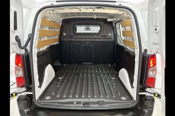 Peugeot Partner 1.2 Benzine 111PK Euro6 Premium / Airco / Navigatie / Cruise-ctr. / Schuifdeur + Raam / Radio multimedia / Apk nieuw
