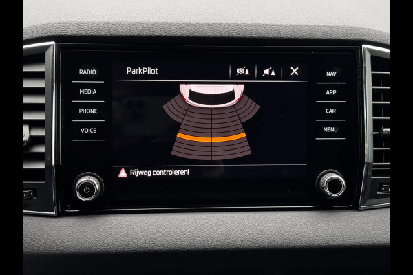 Škoda Karoq 1.0 TSI Style | Navigatie | Climate Control | Parkeersensoren | 1e Eigenaar