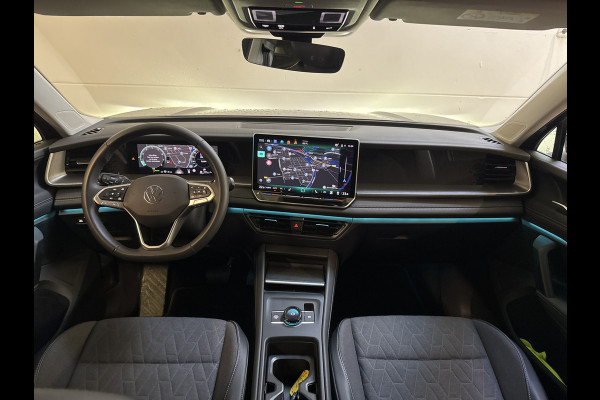 Volkswagen Tayron 1.5 eTSI 150PK DSG LIFE 7-PERSOONS/TREKHAAK/360CAMERA FABRIEKS GARANTIE