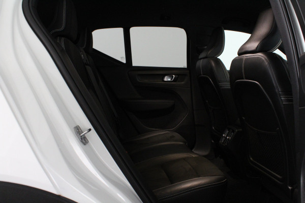 Volvo XC40 1.5 T3 R-Design > Trekhaak/H&K/Zwart dak/Winterpakket pro...