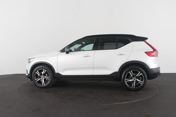 Volvo XC40 1.5 T3 R-Design > Trekhaak/H&K/Zwart dak/Winterpakket pro...