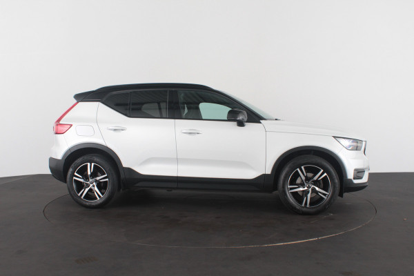 Volvo XC40 1.5 T3 R-Design > Trekhaak/H&K/Zwart dak/Winterpakket pro...