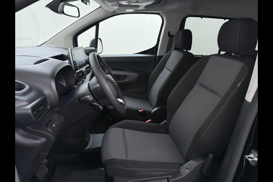 Toyota PROACE CITY Verso Electric AUT. 7persoons !Active Long Navi Camera Trekhaak Klapraam-in-klep PDC-a+v LM Dual-ECC 2-Schuifdeuren Cruise ESP Bordherkenning ABS Connect Visio Park 1 Smartphone-Oplader Dakrails Priv.Glas  50 kWh 3 fase 11kw lader ! Orig. NLse auto 1e eigenaar € 54.000 nieuw