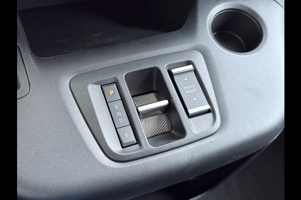 Toyota PROACE CITY Verso Electric AUT. 7persoons !Active Long Navi Camera Trekhaak Klapraam-in-klep PDC-a+v LM Dual-ECC 2-Schuifdeuren Cruise ESP Bordherkenning ABS Connect Visio Park 1 Smartphone-Oplader Dakrails Priv.Glas  50 kWh 3 fase 11kw lader ! Orig. NLse auto 1e eigenaar € 54.000 nieuw