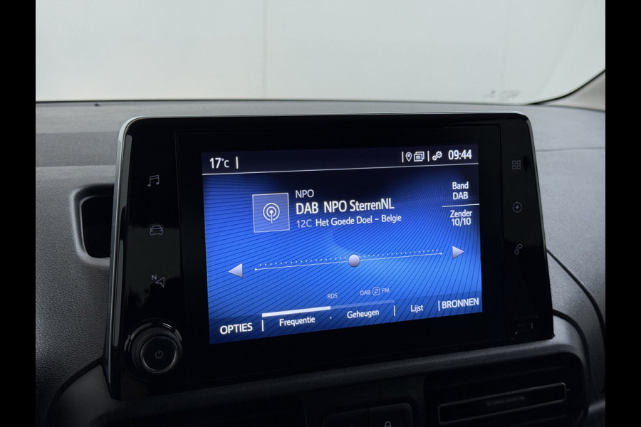 Toyota PROACE CITY Verso Electric AUT. 7persoons !Active Long Navi Camera Trekhaak Klapraam-in-klep PDC-a+v LM Dual-ECC 2-Schuifdeuren Cruise ESP Bordherkenning ABS Connect Visio Park 1 Smartphone-Oplader Dakrails Priv.Glas  50 kWh 3 fase 11kw lader ! Orig. NLse auto 1e eigenaar € 54.000 nieuw