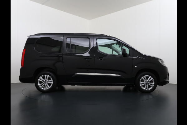 Toyota PROACE CITY Verso Electric AUT. 7persoons !Active Long Navi Camera Trekhaak Klapraam-in-klep PDC-a+v LM Dual-ECC 2-Schuifdeuren Cruise ESP Bordherkenning ABS Connect Visio Park 1 Smartphone-Oplader Dakrails Priv.Glas  50 kWh 3 fase 11kw lader ! Orig. NLse auto 1e eigenaar € 54.000 nieuw