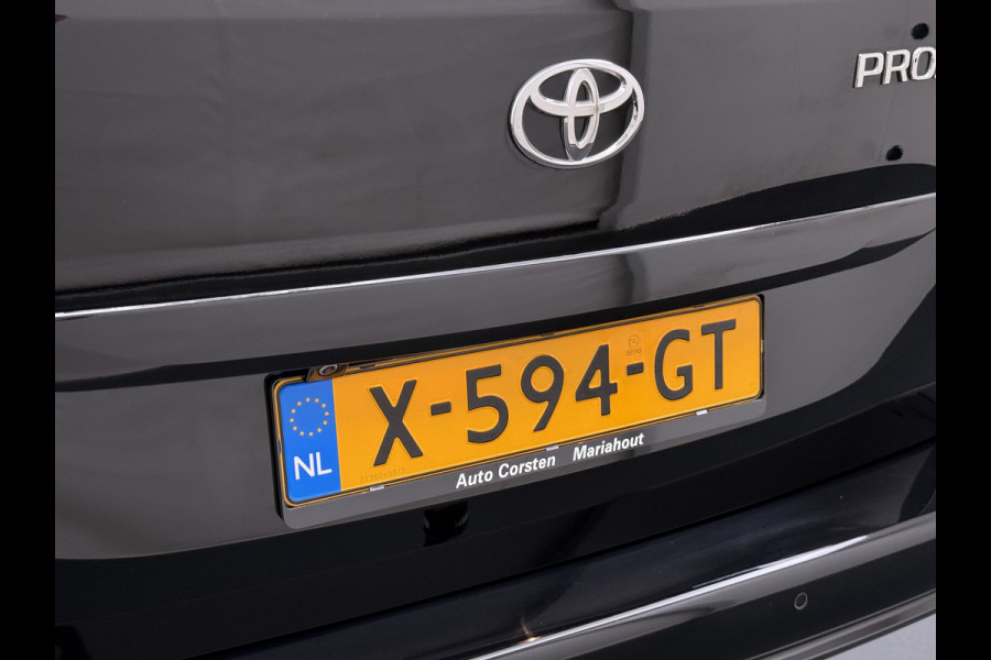Toyota PROACE CITY Verso Electric AUT. 7persoons !Active Long Navi Camera Trekhaak Klapraam-in-klep PDC-a+v LM Dual-ECC 2-Schuifdeuren Cruise ESP Bordherkenning ABS Connect Visio Park 1 Smartphone-Oplader Dakrails Priv.Glas  50 kWh 3 fase 11kw lader ! Orig. NLse auto 1e eigenaar € 54.000 nieuw