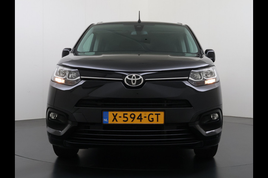 Toyota PROACE CITY Verso Electric AUT. 7persoons !Active Long Navi Camera Trekhaak Klapraam-in-klep PDC-a+v LM Dual-ECC 2-Schuifdeuren Cruise ESP Bordherkenning ABS Connect Visio Park 1 Smartphone-Oplader Dakrails Priv.Glas  50 kWh 3 fase 11kw lader ! Orig. NLse auto 1e eigenaar € 54.000 nieuw