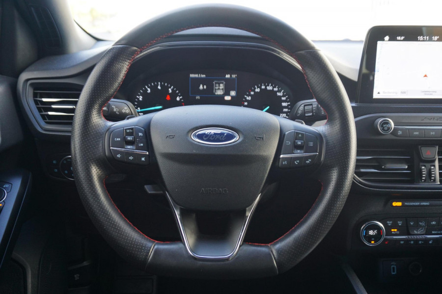 Ford FOCUS Wagon 1.0 EcoB. ST-Line | WINTERPACK| CAMERA| ALLSEASON!