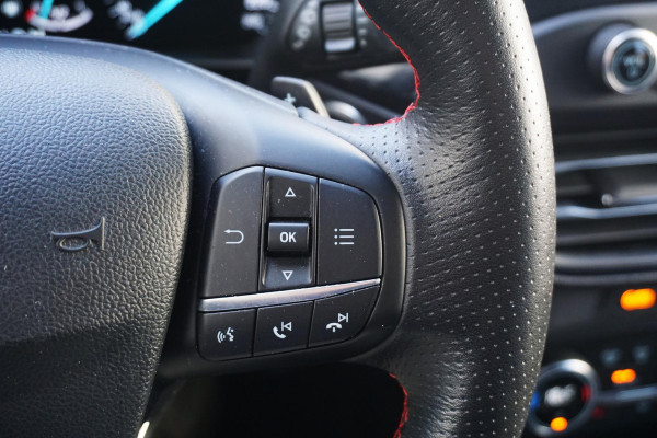 Ford FOCUS Wagon 1.0 EcoB. ST-Line | WINTERPACK| CAMERA| ALLSEASON!