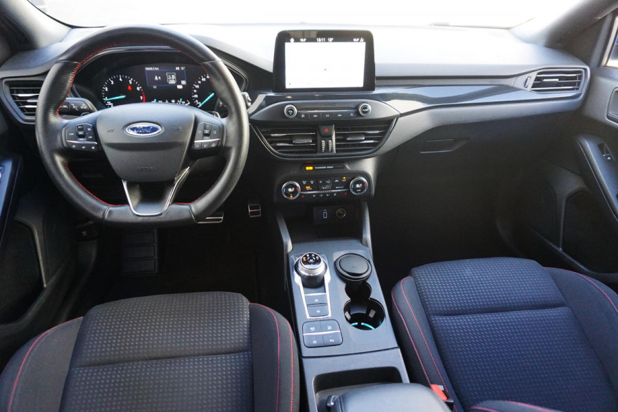 Ford FOCUS Wagon 1.0 EcoB. ST-Line | WINTERPACK| CAMERA| ALLSEASON!