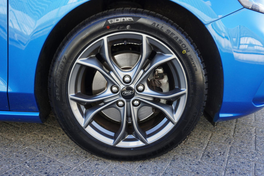 Ford FOCUS Wagon 1.0 EcoB. ST-Line | WINTERPACK| CAMERA| ALLSEASON!