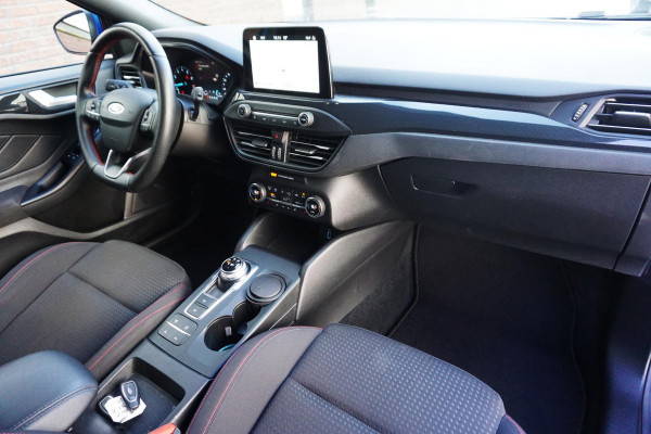 Ford FOCUS Wagon 1.0 EcoB. ST-Line | WINTERPACK| CAMERA| ALLSEASON!