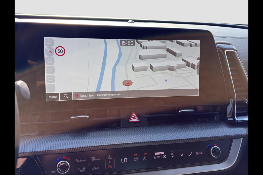 Kia Sportage 1.6 T-GDi Plug-in Hybrid AWD DynamicPlusLine Panoramadak | Stoelverwarming voor/achter | Camera | Trekhaak | Elektrische Stoelen | Cruise | Apple Carplay & Android Auto |
