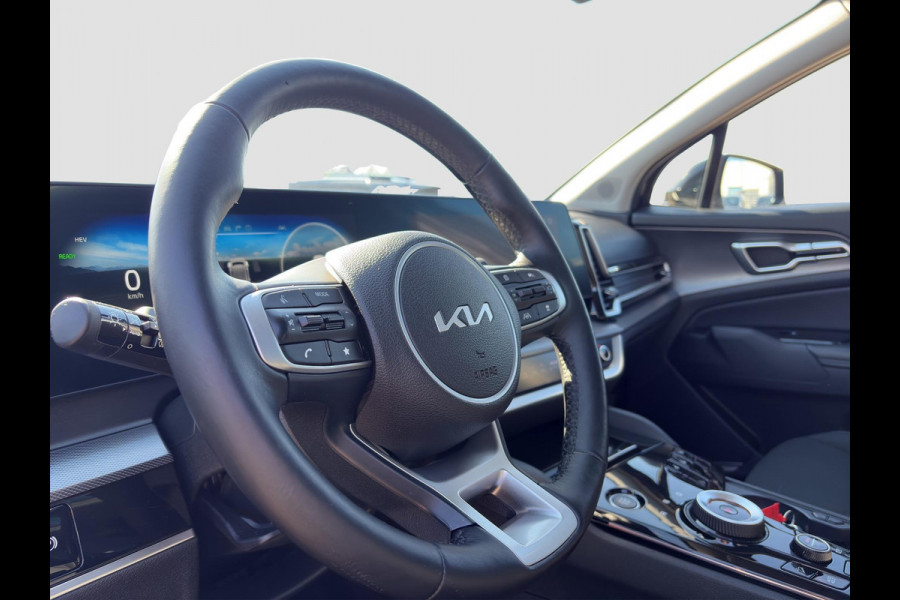 Kia Sportage 1.6 T-GDi Plug-in Hybrid AWD DynamicPlusLine Panoramadak | Stoelverwarming voor/achter | Camera | Trekhaak | Elektrische Stoelen | Cruise | Apple Carplay & Android Auto |