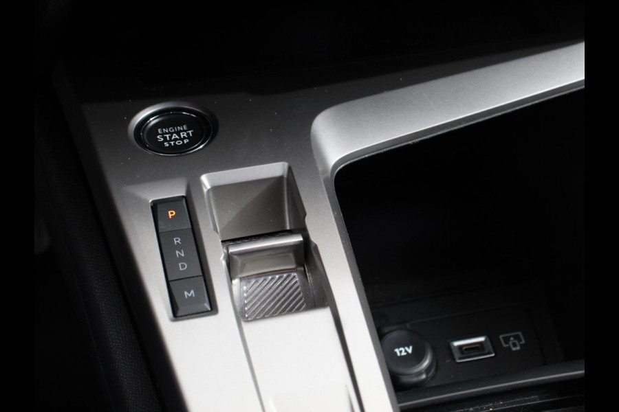 Peugeot 408 1.2 Allure Hybrid 145pk e Automaat Climate Control Navigatie Apple Carplay / Android auto PDC VA + Camera Adaptive Cruise Control 19" LM Velgen Full LED