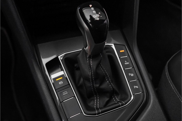 Volkswagen Tiguan 1.4 TSI eHybrid R-Line Business+ ACC Elek Trekhaak Stuur & Stoelverw