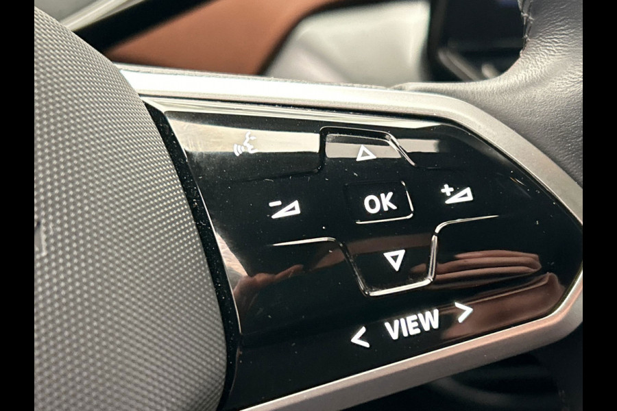 Volkswagen ID.4 Pro 77 kWh | Origineel Nederlands | SOH 93,57% | Carplay | Adaptive-cruise | Trekhaak | Navigatie | Camera |