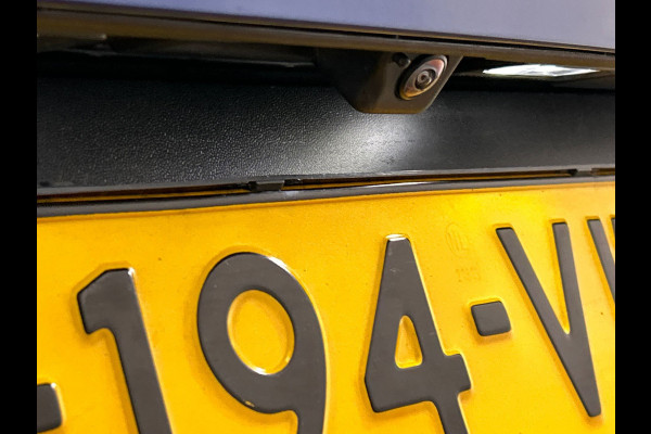 Volkswagen ID.4 Pro 77 kWh | Origineel Nederlands | SOH 93,57% | Carplay | Adaptive-cruise | Trekhaak | Navigatie | Camera |