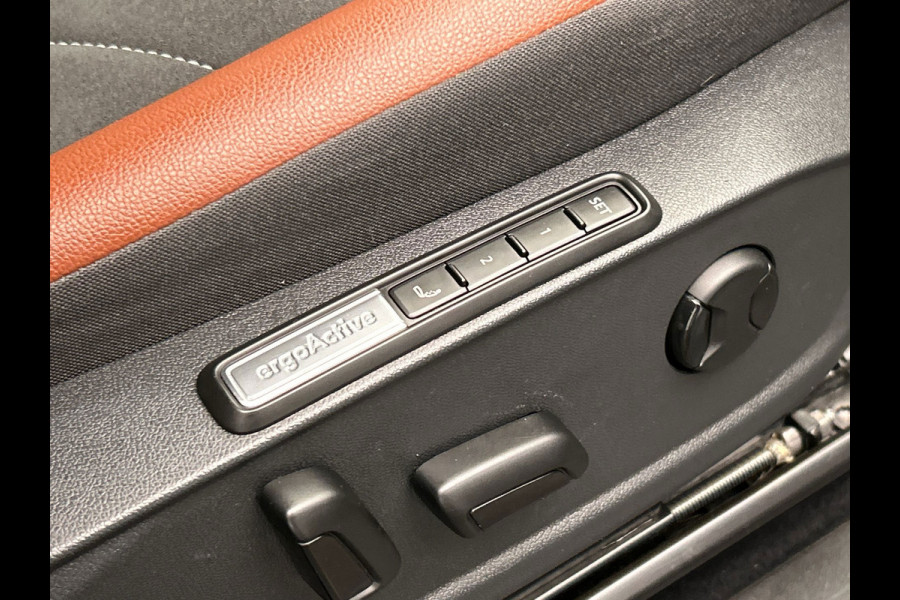 Volkswagen ID.4 Pro 77 kWh | Origineel Nederlands | SOH 93,57% | Carplay | Adaptive-cruise | Trekhaak | Navigatie | Camera |