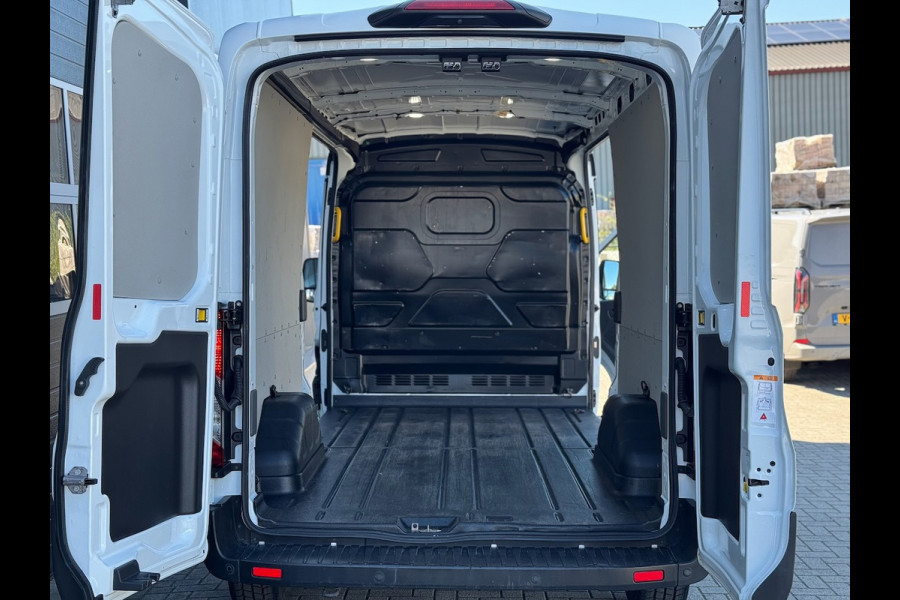 Ford Transit 350 2.0 TDCI 130pk L3H2 Trend AUTOMAAT | 2 X SCHUIFDEUR | Raptor | Camera | DAB | 17 inch LM | Cruise | Bluetooth