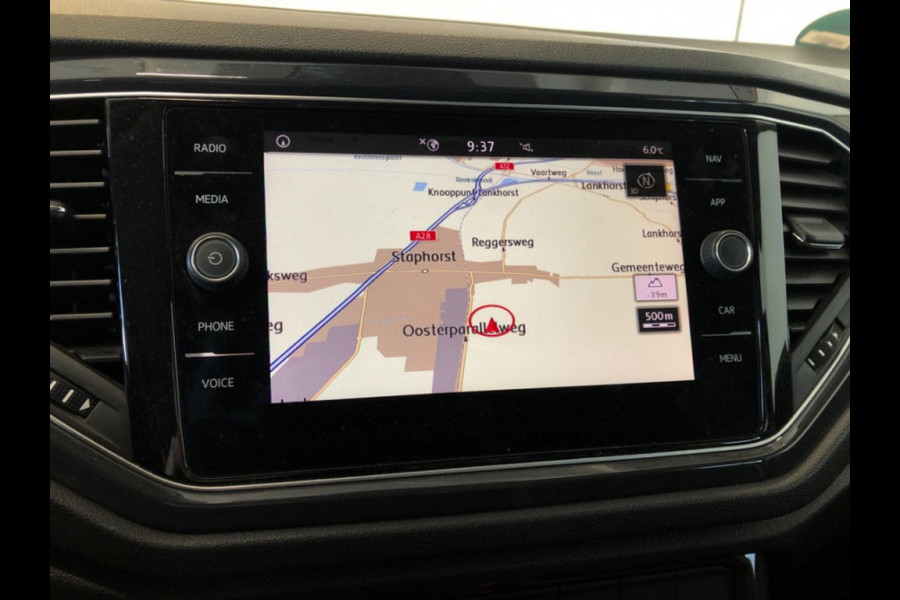 Volkswagen T-Roc 1.5 TSI Sport - Pano/Schuifdak - Navi - Trekhaak - Org.NL