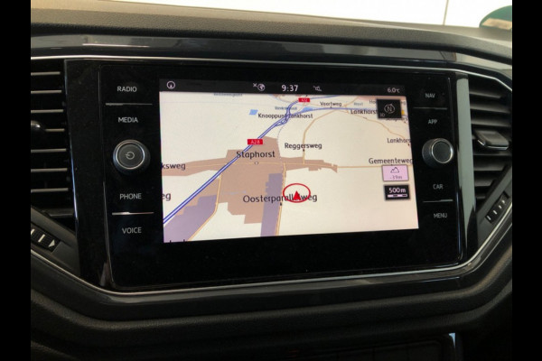 Volkswagen T-Roc 1.5 TSI Sport - Pano/Schuifdak - Navi - Trekhaak - Org.NL