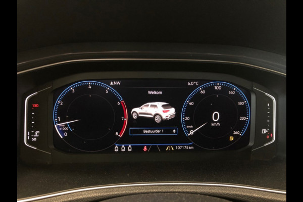 Volkswagen T-Roc 1.5 TSI Sport - Pano/Schuifdak - Navi - Trekhaak - Org.NL
