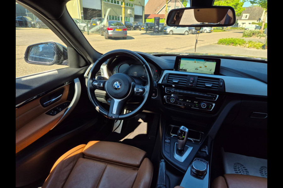 BMW 3 Serie Touring M Sport GR Navigatie Nbt EVO Virtual dash 6WB Cruise Control Getinten ramen 100% dealer onderh Corporate Lease