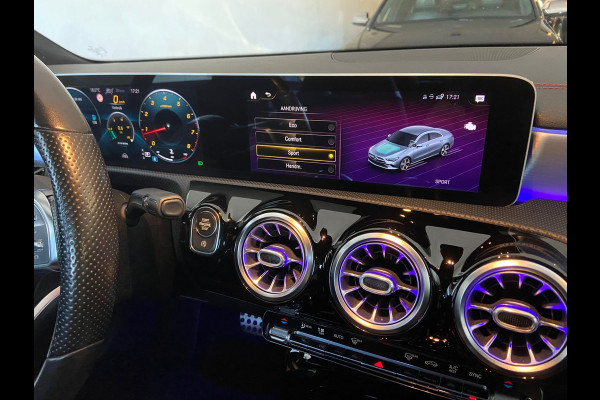 Mercedes-Benz CLA-Klasse 200 AMG-NIGHT PAKKET/PANO/SFEER/WIDESCREEN