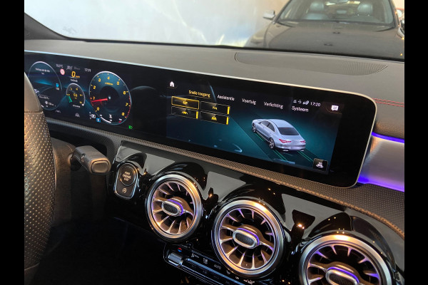 Mercedes-Benz CLA-Klasse 200 AMG-NIGHT PAKKET/PANO/SFEER/WIDESCREEN
