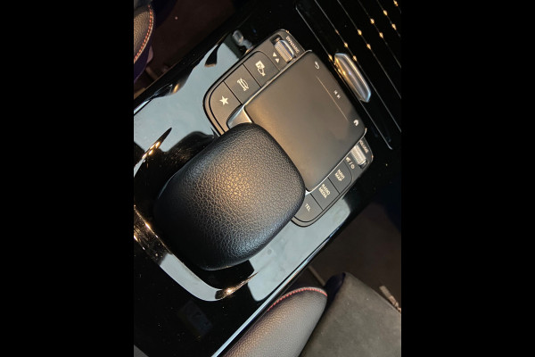 Mercedes-Benz CLA-Klasse 200 AMG-NIGHT PAKKET/PANO/SFEER/WIDESCREEN