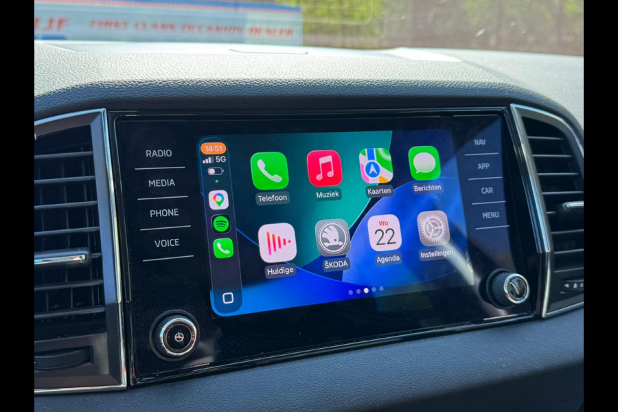 Škoda Karoq 1.5 TSI ACT 150PK DSG BUSINESS EDITION CAMERA/ACC/CARPLAY/LED