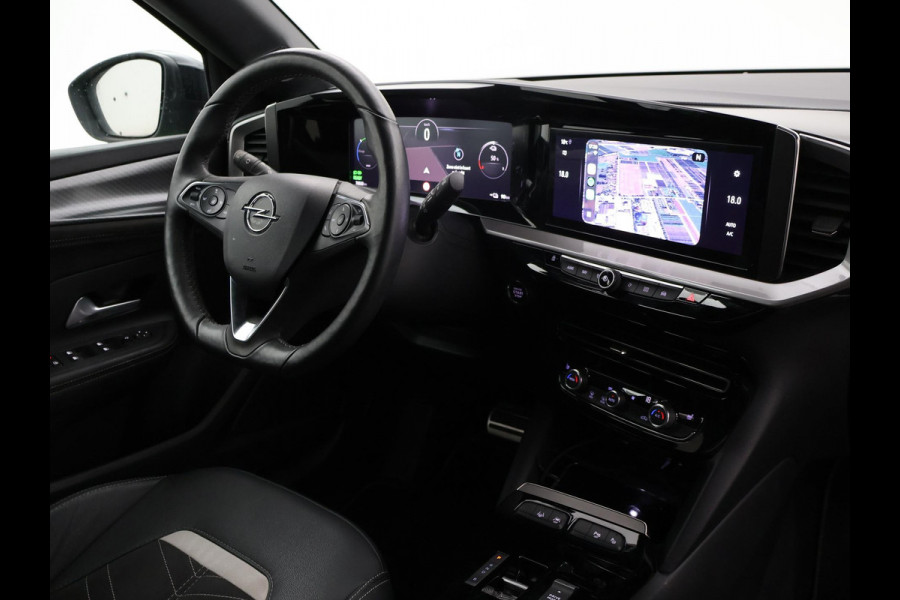 Opel Mokka-e ULTIMATE 50 KWH TWO TONE 94% SOH + LEDER/ALCANTARA | STOEL/STUURVERW. | 18 INCH | MATCHA GREEN