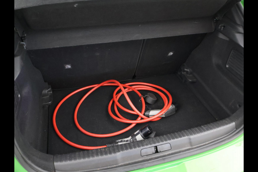 Opel Mokka-e ULTIMATE 50 KWH TWO TONE 94% SOH + LEDER/ALCANTARA | STOEL/STUURVERW. | 18 INCH | MATCHA GREEN