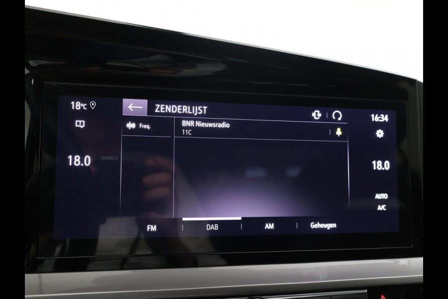 Opel Mokka-e ULTIMATE 50 KWH TWO TONE 94% SOH + LEDER/ALCANTARA | STOEL/STUURVERW. | 18 INCH | MATCHA GREEN