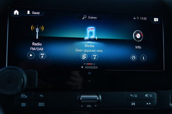 Mercedes-Benz Sprinter 319 1.9 CDI L2H2 RWD Black Edition Full Options! 360 Camera, Cruise, Memory, LED, 3500kg Trekhaak, Leder, Carplay, 190pk, Voorruit verwarming, Uniek!