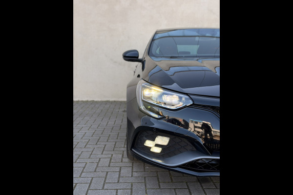 Renault Mégane 1.8 TCe 300 RS Trophy Recaro Brembo 4Control