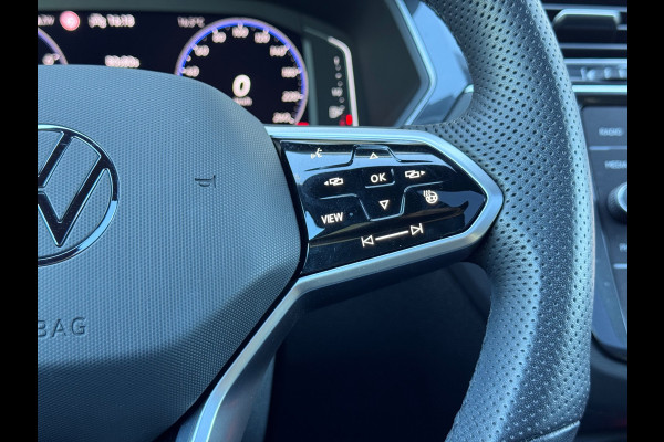 Volkswagen Tiguan 1.5 TSI R-Line Pano/Trekhaak/360/Sfeer