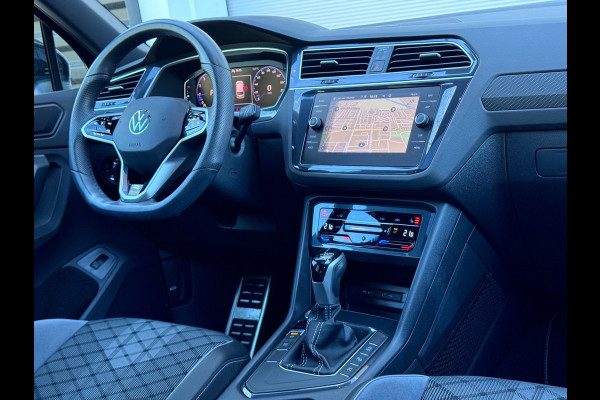 Volkswagen Tiguan 1.5 TSI R-Line Pano/Trekhaak/360/Sfeer